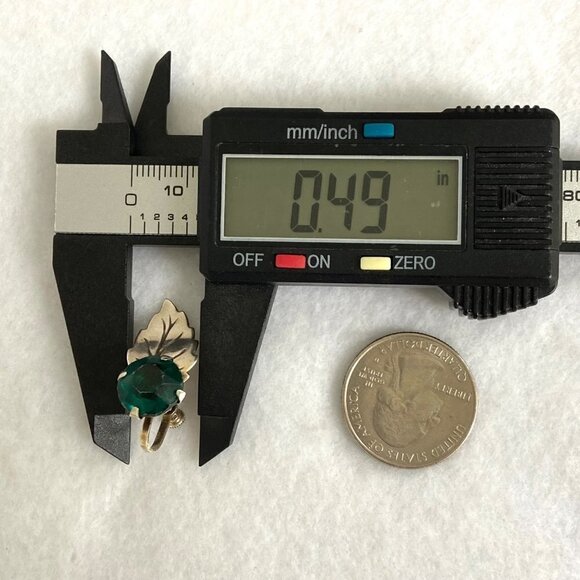 VTG Sterling Silver 925 Round Faceted Green Glass Leaf Screw Back Earrings - Picture 14 of 16